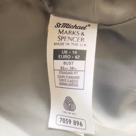 NWT St Michael from Marks & Spenser wool women's blazer US 12 black gold buttons - Picture 7 of 8